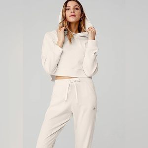 ALO YOGA Muse SET Sweatpants + cropped Hoodie Ribbed Knit Beige Small/ XS cozy